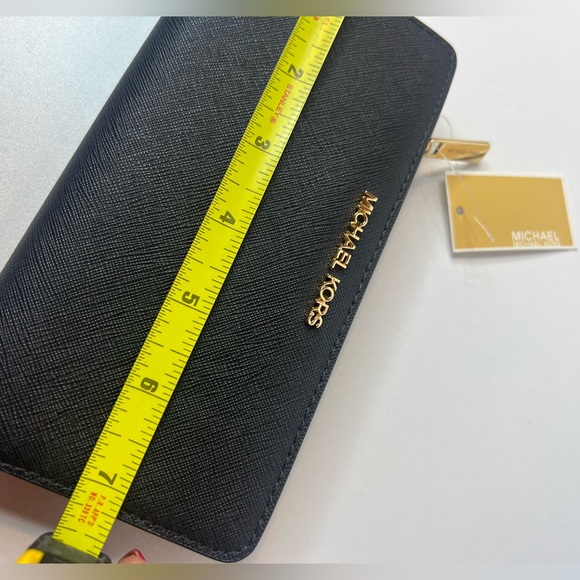 Michael Kors Black and Gold Wallet - Picture 4 of 8